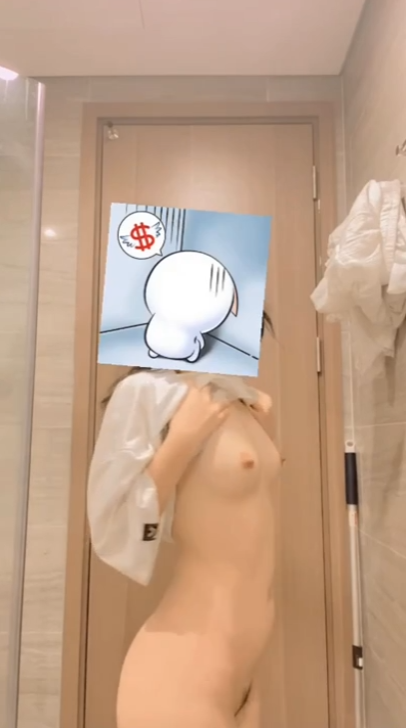 Đĩ dâm 2k3 xin phép được che mặt trên clip