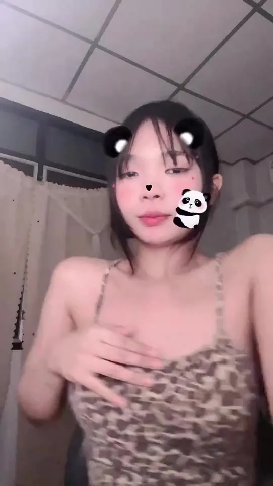 Idol Bigo bên Thái show hàng nhìn rất là trẩu tre