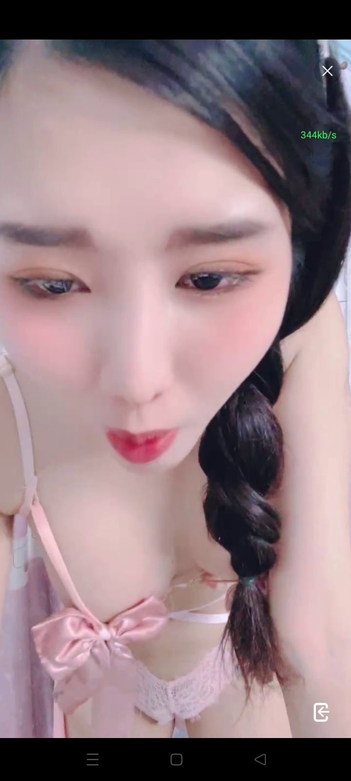 Còn gì để chê với bé này nữa ae  mịn quá trời