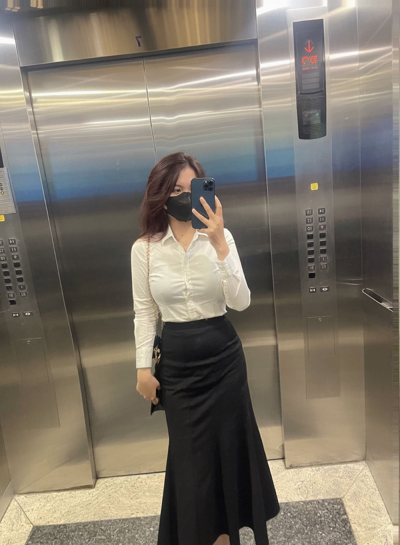 Clip hot gái công sở chị kế toán công ty