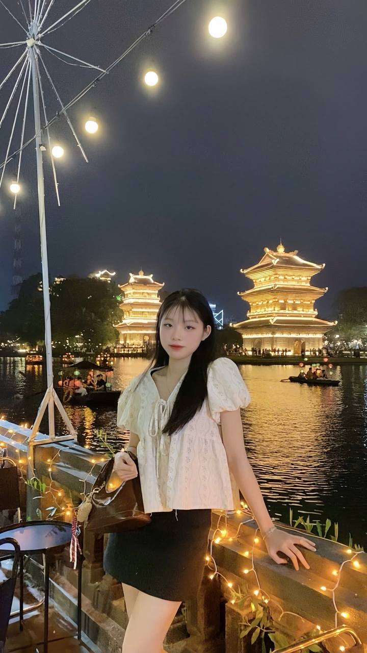 [HOT] Clip tự quay crush Hồng 2k2 mông to dáng ngon