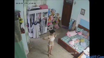 FullToàn cảnh chị gái nữ sinh dâm sống cùng em trai ngoan