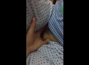 Móc cua cho em họ tại nhà.