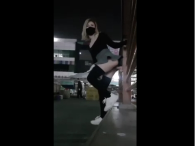 Người chơi hệ đứng đường