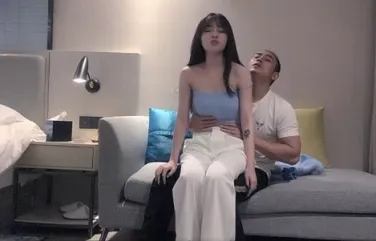 Hotgirl là Tiktoker vác lồn đi bán dâm !