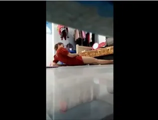 Em gái bị cách ly tại nhà 21 ngày và cái kết
