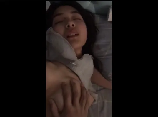 Chịch với em rau xinh gái vú bự.