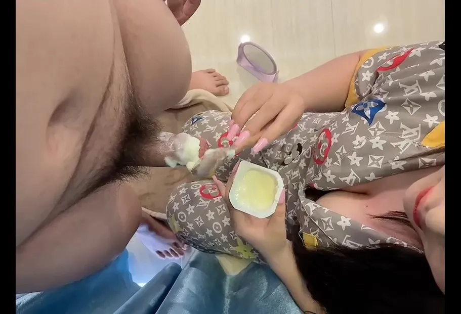 Khi người yêu có đam mê với sữa chua