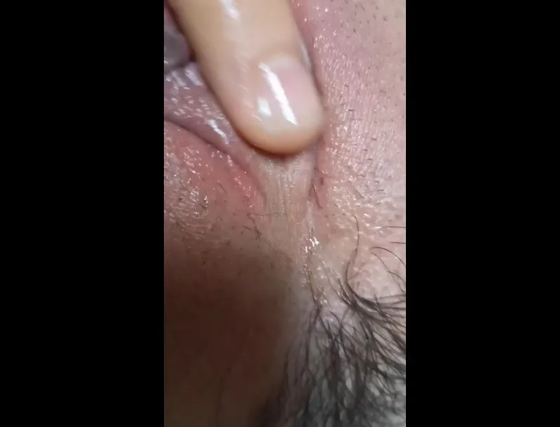Cuộc đổ bộ vào lồn em teen dâm cực đoan.