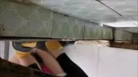 Em học sinh đi đái như Sông Đà xả lũ
