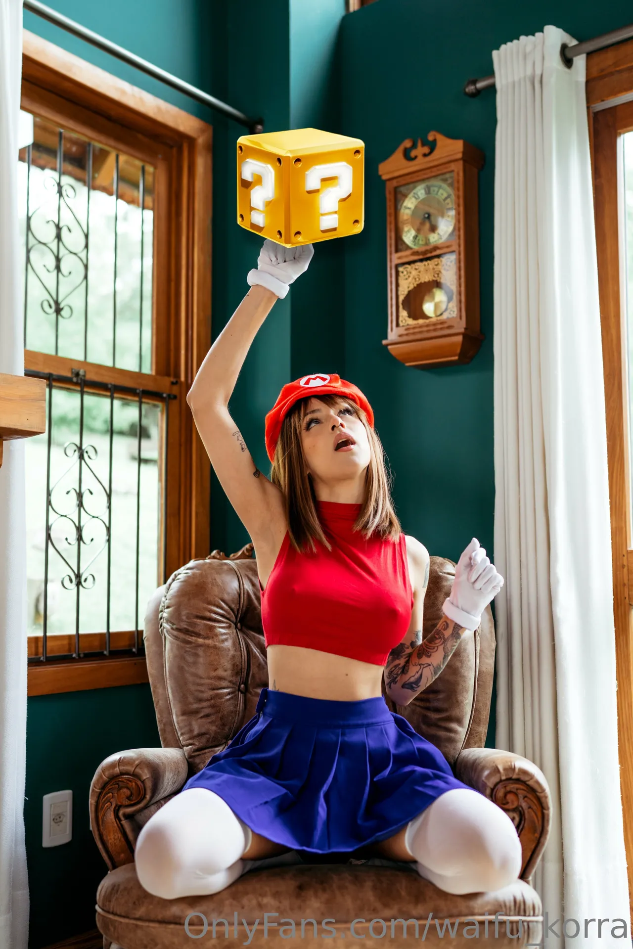 Waifu Korra - Super Mario