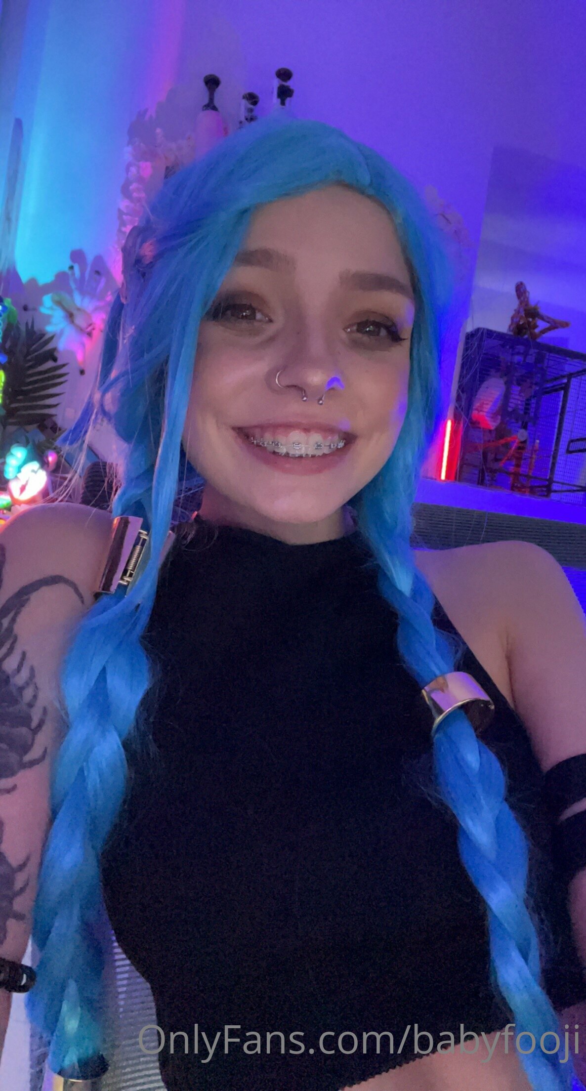 Depvailon.Com: Babyfooji - jinx | Page 1/4