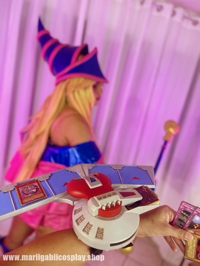 Dark Magician Girl - Yu Gi OH