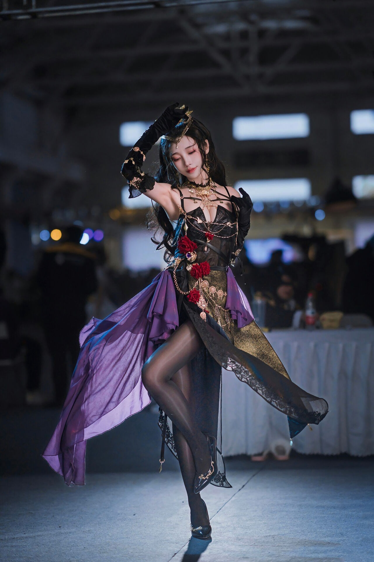 B站-走路摇zly-迦南夜吻