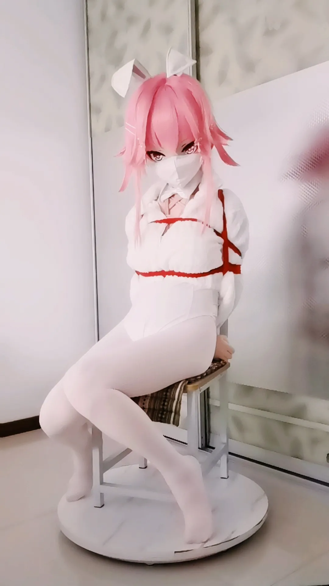 Yae Sakura bondage