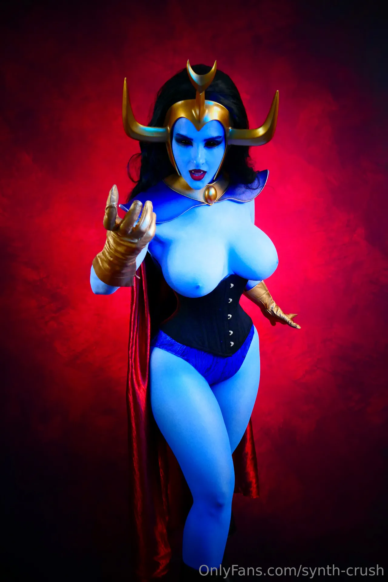 Synth-Crush - He-Man Cosplays