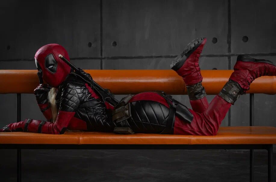 Mik Allen - Lady Deadpool