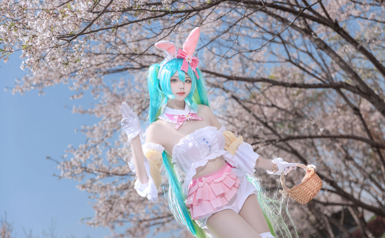 墨色的团子_墨舒 - 初音未来