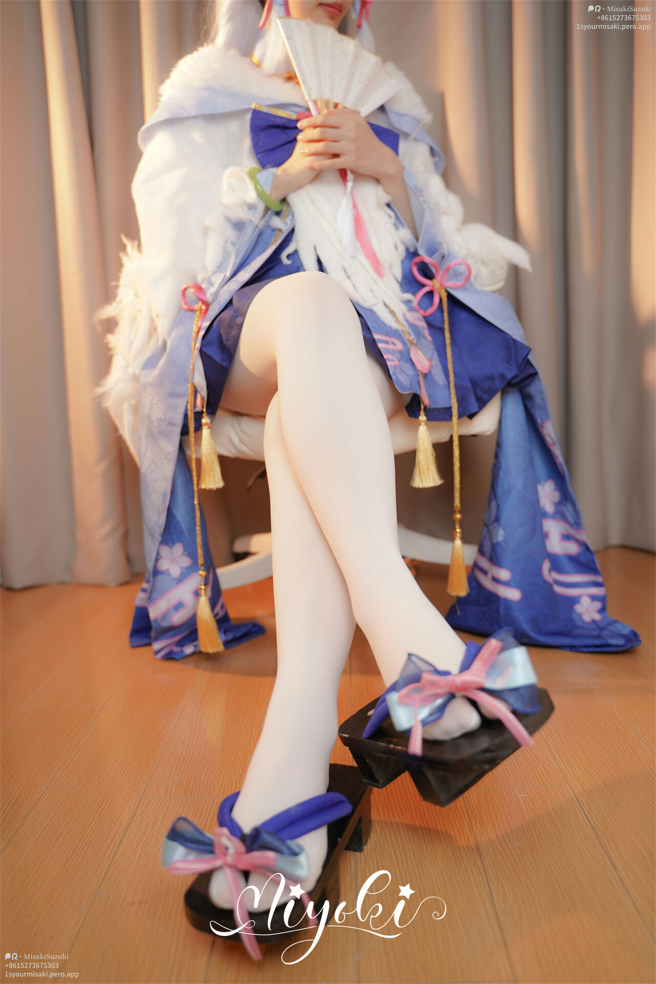 Misaki Suzuki's Blessing of Beautiful Legs White Egret Cherry Blossom