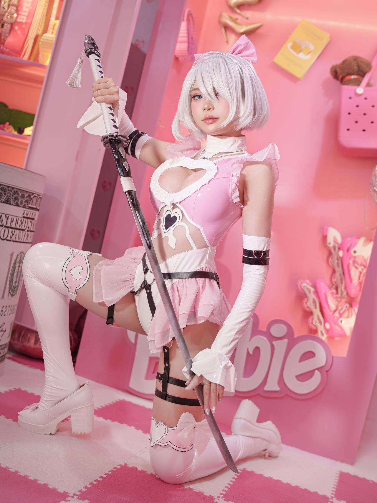 ZinieQ - 2B Barbie