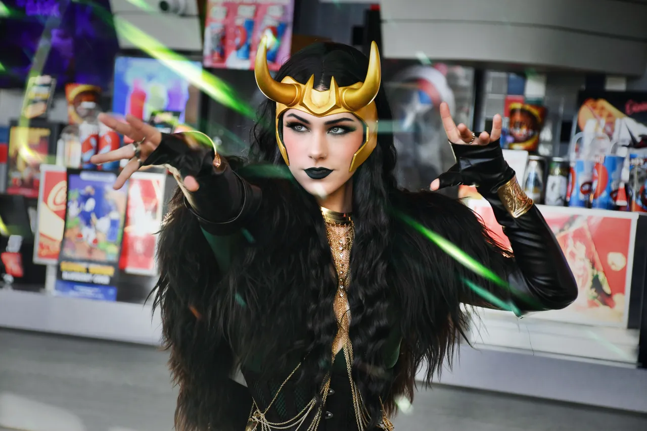 Bukkit Brоwn - Lady Loki